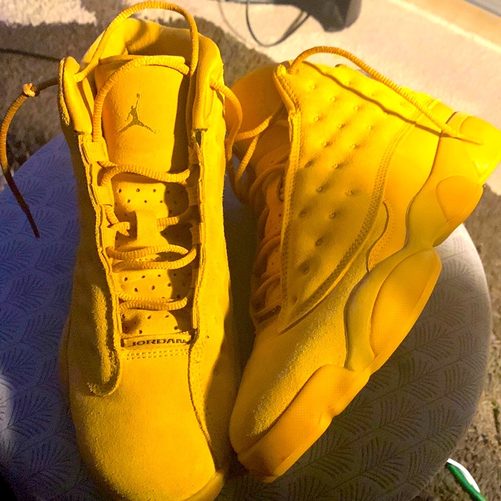 Authentic Wheat Jordans SIZE 7 Youth